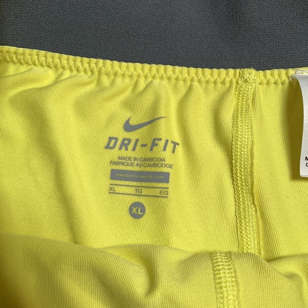 Nike Neon yellow Tennis running skirt with built in shorts lining - Picture 4 of 7